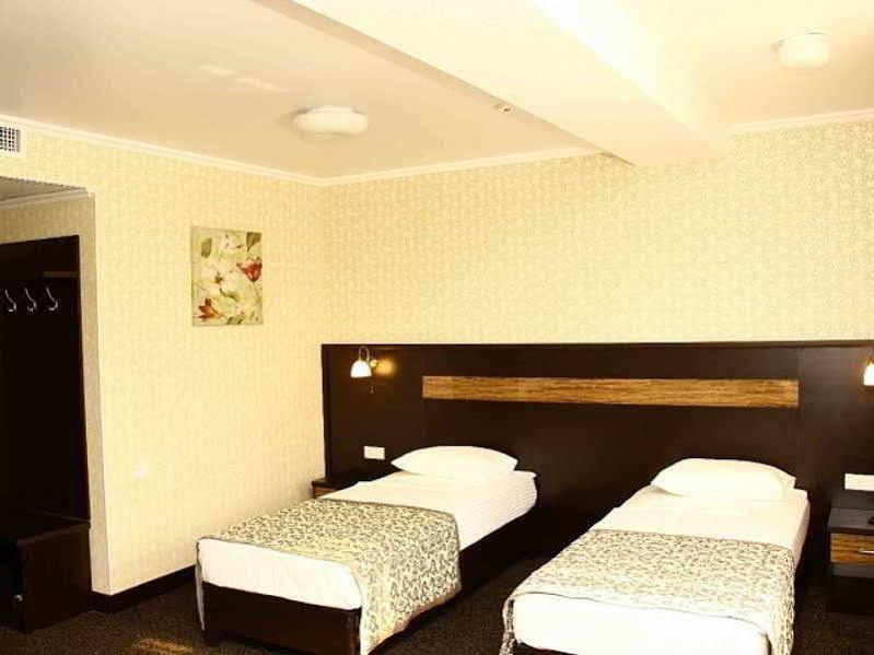 Onyx Hotel Bichkek Extérieur photo