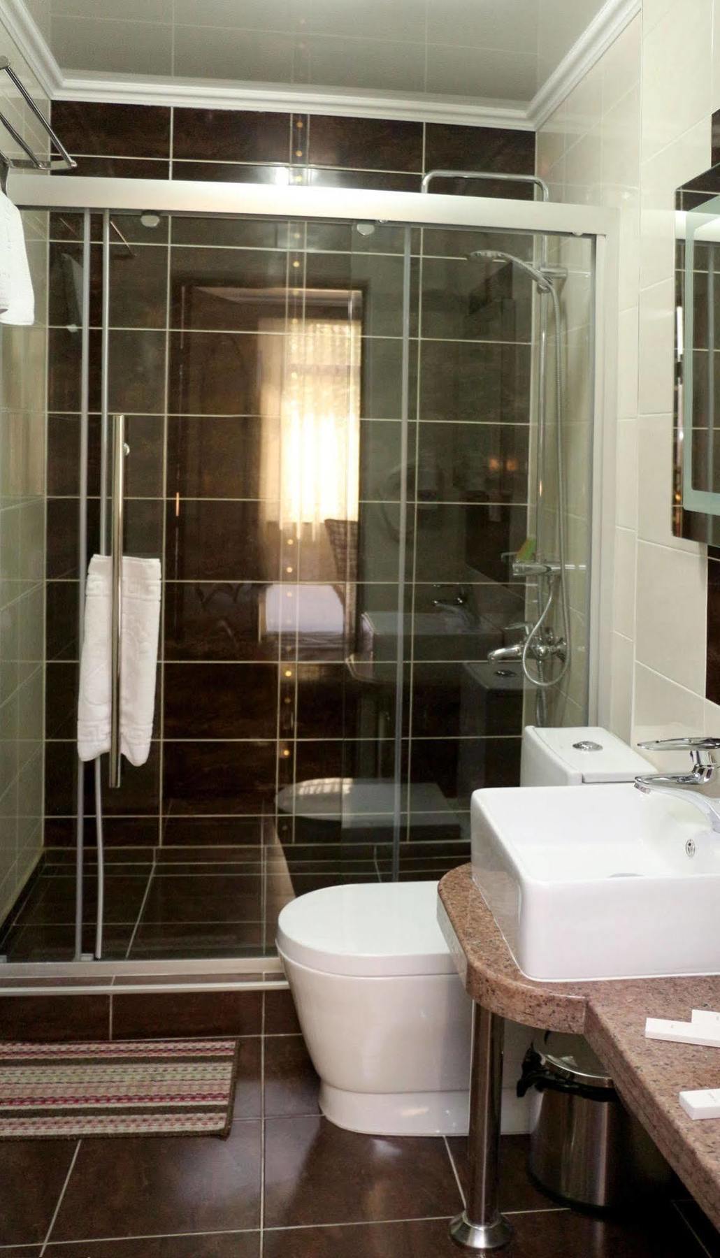 Onyx Hotel Bichkek Extérieur photo